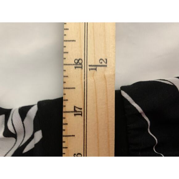 Travel Smith Low Cut V Neck Black White Y2k Dressy Floral Tunic Sz M - Picture 8 of 9